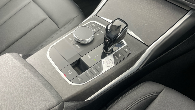 BMW 3 Series 320i SE 4dr Step Auto Petrol Saloon